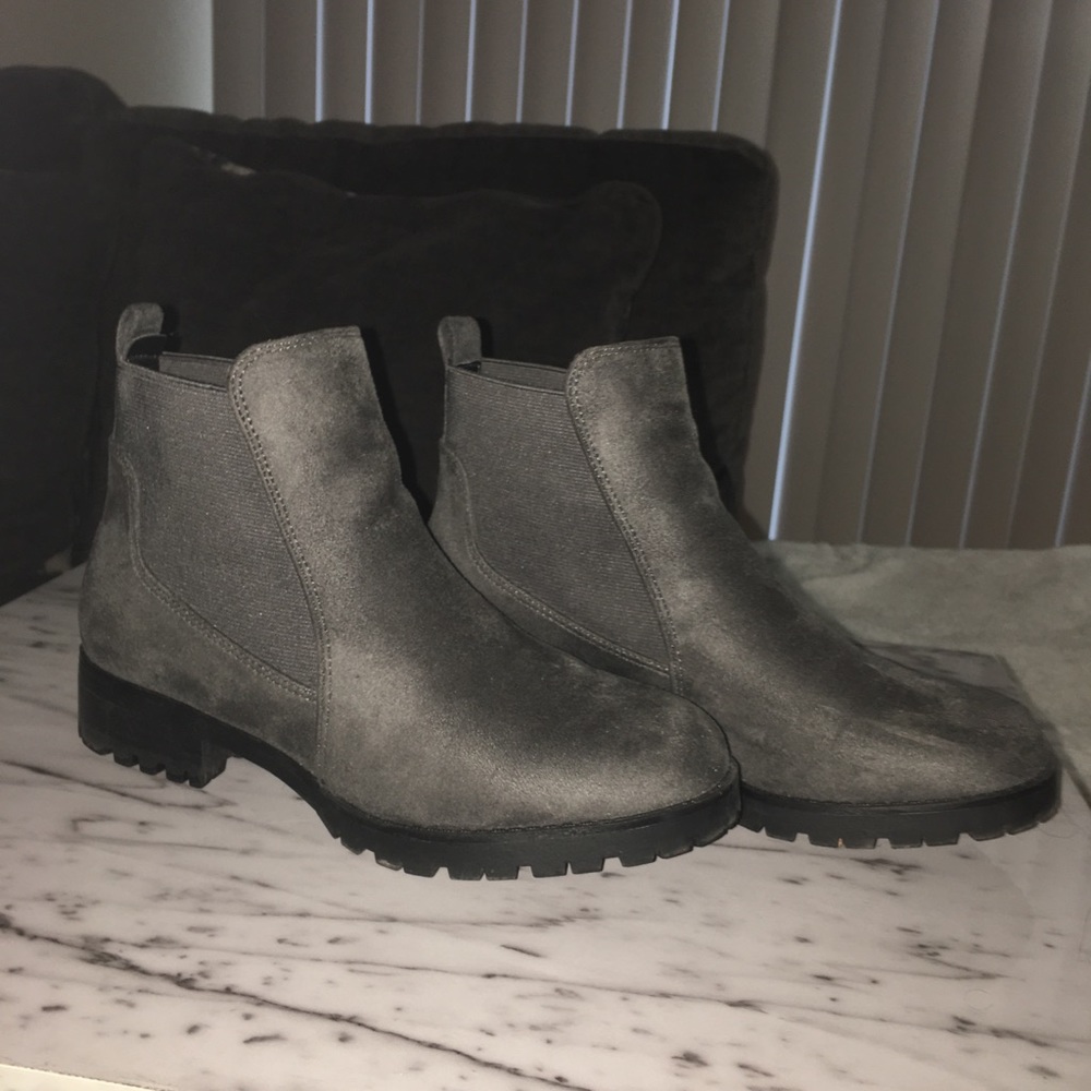 GRAY SUEDE NINE WEST BOOTIES